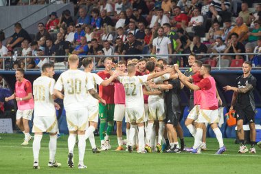 Bükreş, Romanya. 13 Ağustos 2024: Spartalı Veljko Birmanceviç, Steaua Stadyumu 'nda FCSB ve AC Sparta Praha arasında oynanan UEFA Şampiyonlar Ligi' nde FCSB karşısında attığı ikinci golü kutladı., 