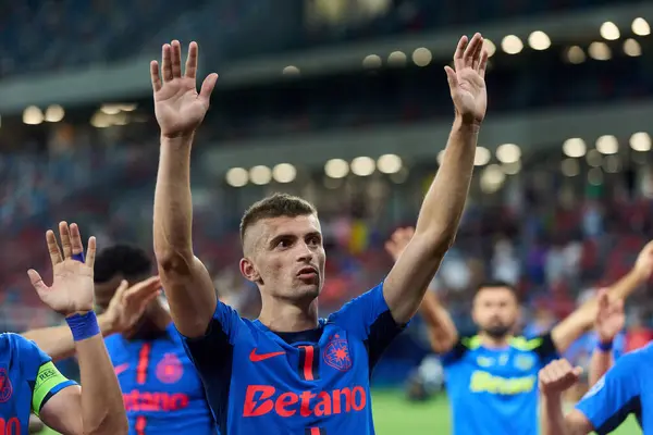 stock image Bucharest, Romania. 17th Aug, 2024: Florin Tanase of FCSB greets the fans at the end of the football match between FCSB and Politehnica Iasi in the 6th round of Superliga, the first league of the Romanian 2024-2025 football championship, at the Steau