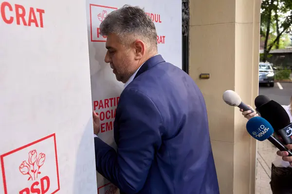 stock image Bucharest, Romania. 26th Aug, 2024: Marcel Ciolacu, president of Social Democratic Party (PSD) and Romanian prime minister, arrives at the meeting of the PSD National Political Bureau, at the party's headquarters in Bucharest.