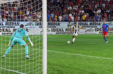 Bükreş, Romanya. 29 Ağustos 2024: LASK 'den Adil Taoui, Bükreş' teki Steaua Stadyumu 'nda oynanan FCSB ile LASK arasında oynanan UEFA Avrupa Ligi play-off 2..