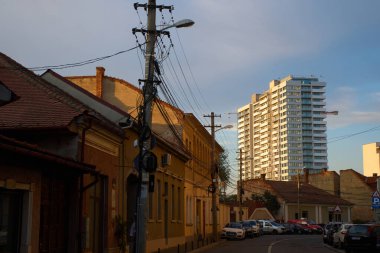 Cluj-Napoca, Romanya. 20 Sep, 2024: Cluj-Napoca 'daki Somesului caddesinin görüntüsü.