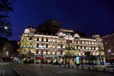 Bükreş, Romanya. 7 Ocak 2025: Bükreş 'in en eski oteli olan Corinthia Grand Hotel Du Boulevard Bükreş, mimar Alexandru Orascu' nun planlarına göre 1867 yılında inşa edildi..