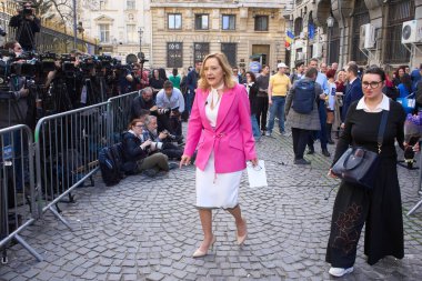 Bükreş, Romanya. 13. Mar, 2025: Romanya 'yı Kurtarma Birliği (USR) başkanı Elena Lasconi (C), 2025 Romanya cumhurbaşkanlığı seçimlerine aday gösterildi..