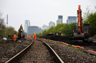 İngiltere 'de demiryolu inşaatı, tren rayları