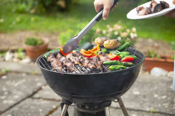 Barbecue Koken Met Groenten Grill Tuin Zomer — Stockfoto