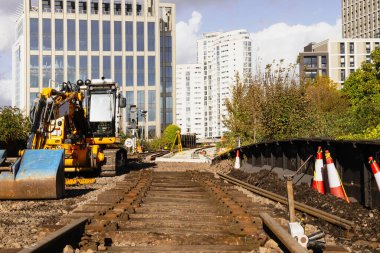 Sonbaharda İngiltere 'de yeni bir demiryolu inşaatı