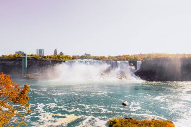 Sonbaharda Kanada 'dan güzel bir Niagara Şelalesi manzarası
