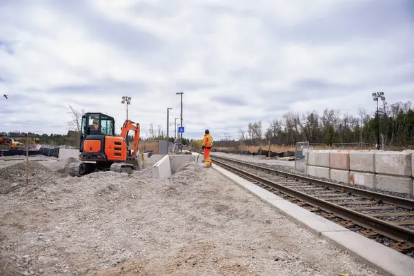 Kanada 'da bir tren istasyonu inşaatı