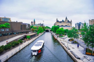 Baharda Ottawa, Kanada şehir merkezi manzarası