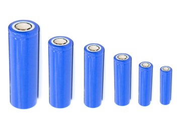 Lityum Bataryası beyaz arkaplanda izole edildi