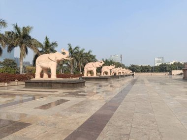 Noida, India- Fil Heykelleri, Noida 'daki Fil Heykelleri' nin resmi, 21 Aralık 2024