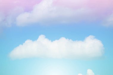 Gökyüzü ve bulutlar pastel tonlarda. Romantik aşk kavramında grafik tasarımı ya da duvar kağıdı için renkli doğal arkaplan