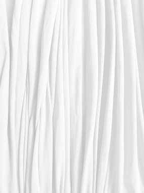Grafik tasarımı veya duvar kağıdı için yumuşak beyaz perde arka planı. Tiyatro konseptinde klasik tarzda yumuşak dalgalarla lüks bir fon..