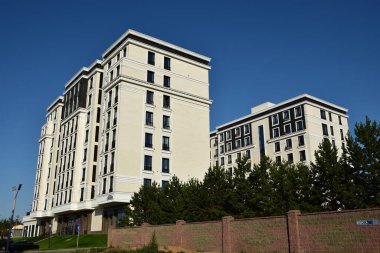 Astana (Nur-Sultan), Kazakistan 06.26.2021: Astana 'daki Ultra modern binalar (Nur-Sultan), Kazakistan' ın başkenti