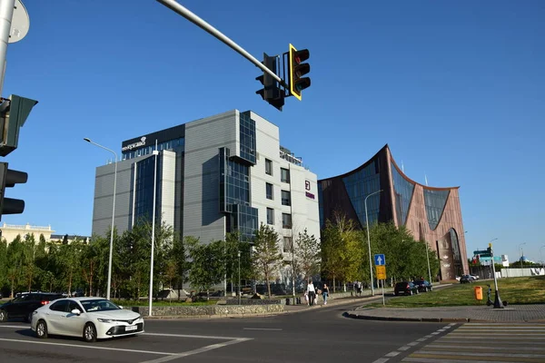 アスタナ ヌール スルタン カザフスタン 2021 カザフスタンの首都アスタナ ヌール スルタン の超近代的な建物 — ストック写真