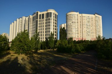 Astana (Nur-Sultan), Kazakistan 06.26.2021: Astana 'daki Ultra modern binalar (Nur-Sultan), Kazakistan' ın başkenti