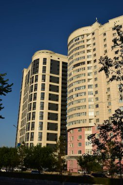 Astana (Nur-Sultan), Kazakistan 06.26.2021: Astana 'daki Ultra modern binalar (Nur-Sultan), Kazakistan' ın başkenti