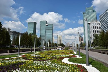 Astana (Nur-Sultan), Kazakistan 06.26.2021: Astana 'daki Ultra modern binalar (Nur-Sultan), Kazakistan' ın başkenti