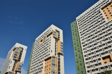 Astana (Nur-Sultan), Kazakistan 08.07.2023: Astana 'daki modern binalar (Nur-Sultan), Kazakistan' ın başkenti