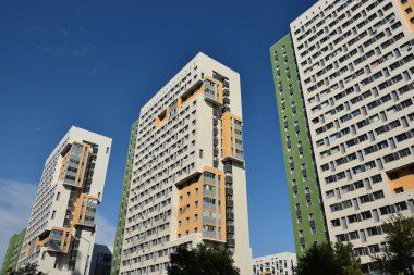 Astana (Nur-Sultan), Kazakistan 08.07.2023: Astana 'daki modern binalar (Nur-Sultan), Kazakistan' ın başkenti