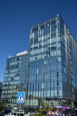 Astana (Nur-Sultan), Kazakistan 08.08.2023: Astana 'daki modern binalar (Nur-Sultan), Kazakistan' ın başkenti