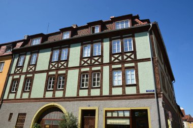 Schweinfurt, Bavyera, Aşağı Franconia, Almanya - 07.29.2024: Schweinfurt, Bavyera, Aşağı Frankonya, Almanya 'daki tarihi binalar