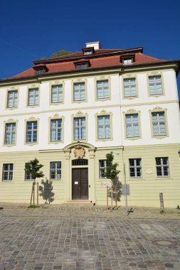 Eichsttt, Almanya 08.11.2024: Almanya 'nın Bavyera bölgesindeki Eichsttt kasabasında tarihi binalar