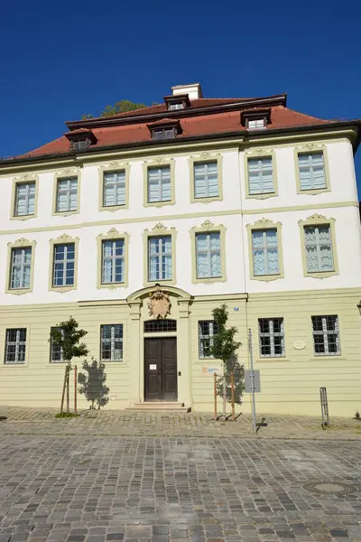 Eichsttt, Almanya 08.11.2024: Almanya 'nın Bavyera bölgesindeki Eichsttt kasabasında tarihi binalar