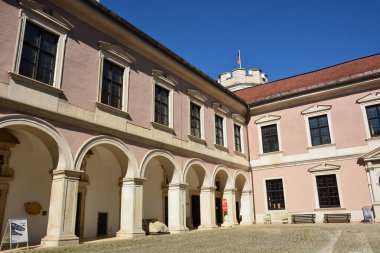 Eichsttt, Almanya 08.11.2024: Almanya 'nın Bavyera bölgesi yakınlarındaki WILLIBALDSBURG kalesinin (WILLIBALDSBURG) bir kısmı