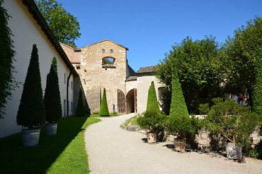 Eichsttt, Almanya 08.11.2024: Almanya 'nın Bavyera bölgesi yakınlarındaki WILLIBALDSBURG kalesinin (WILLIBALDSBURG) bir kısmı