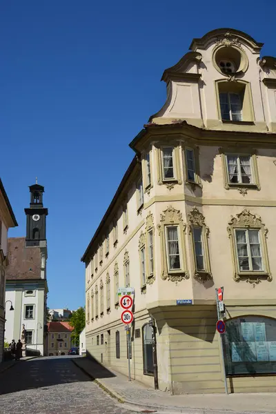 Eichsttt, Almanya 08.11.2024: Almanya 'nın Bavyera bölgesindeki Eichsttt kasabasında tarihi binalar