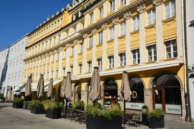 Münih, Bavyera, Almanya - 08.11.2024: Münih 'teki tarihi yapılar