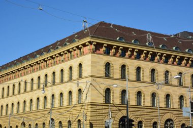 Münih, Bavyera, Almanya - 08.11.2024: Münih 'teki tarihi yapılar