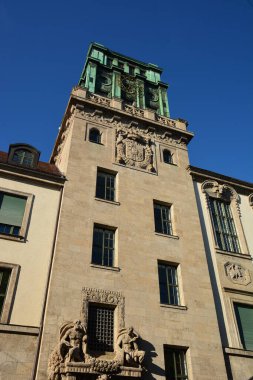 Münih, Bavyera, Almanya - 08.11.2024: Münih 'teki tarihi yapılar