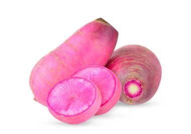 Beyaz arkaplanda kırmızı turp