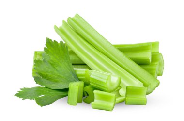 Kereviz beyaz arkaplanda izole edildi