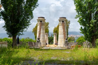 Garigliano Nehri üzerindeki Bourbon Köprüsü