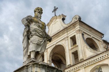 Po nehrinin sağ kıyısında bisiklet gezisi: Polirone 'da San Benedetto Po Manastırı