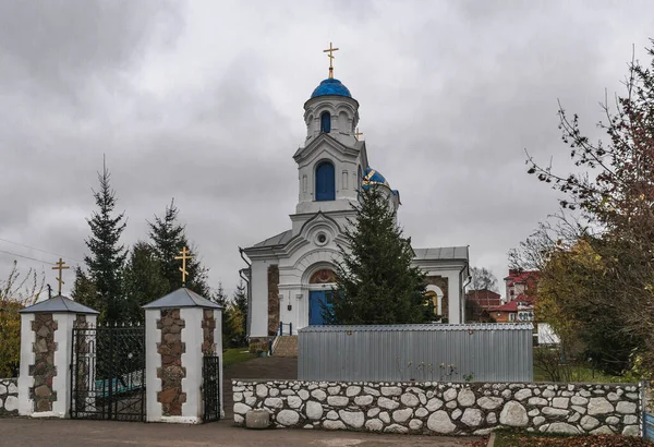 Red Church Intercession Holy Mother God Church Intercession — Stock Photo, Image