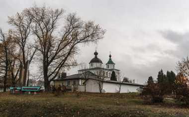 SENITSA KÖPEKLERİNDE PETER VE PAUL KİLİSESİ