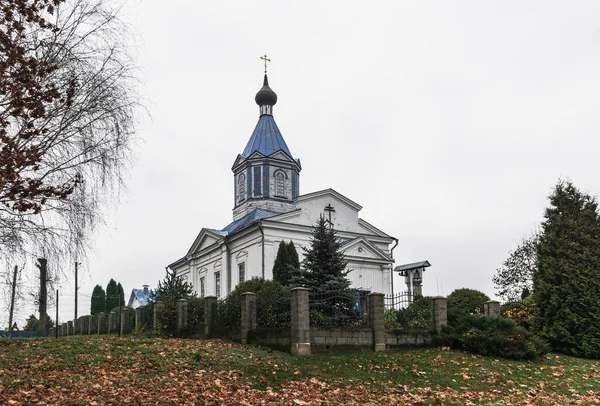 Dorfsee Kirche Der Heiligen Apostel Petrus Und Paulus — Stockfoto