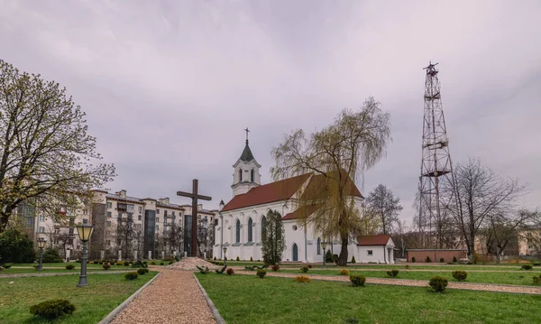 圣三位一体教堂 Church Holy Trinity 或圣罗赫教堂 Church Roch 是明斯克的一座天主教教堂 位于历史上的Zolotaya Gorka区 — 图库照片