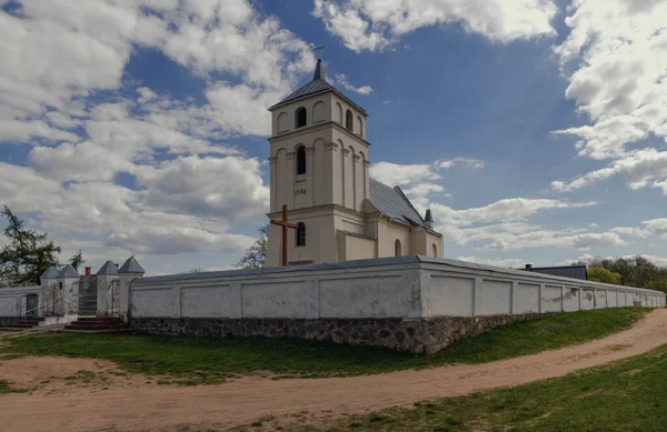 Igreja Pedro Paulo Aldeia New Sverzhen Bielorrússia — Fotografia de Stock