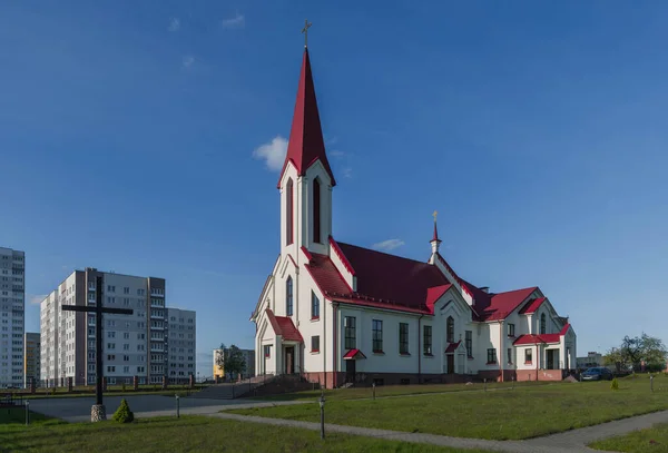 Igreja Espírito Santo Chizhovka Microdistrito Minsk — Fotografia de Stock