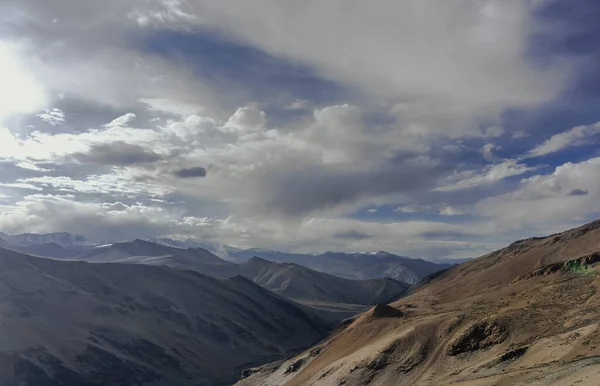Ladakh Είναι Ένα Ψηλό Οροπέδιο Στην Ινδία Που Συνορεύει Ιμαλάια — Φωτογραφία Αρχείου