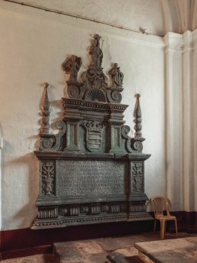 St. Catherine Katedrali Eski Goa 'da bir Katolik katedralidir. Hindistan