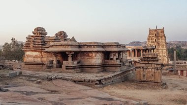 Hemakuta Hill Tapınağı Kompleksi, Hampi. Hindistan