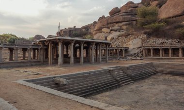 Krishna Çarşısı Hampi 'de nispeten yeni kazılmış bir yer..