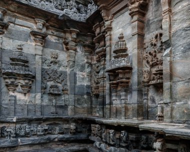 Brahma Jinalaya, Hindistan 'ın başkenti Karnataka' da yer alan bir Mahavira tapınağıdır..