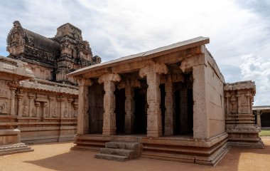 Hazara Rama Tapınağı ya da 1000 Rams Tapınağı. Hampi. Hindistan